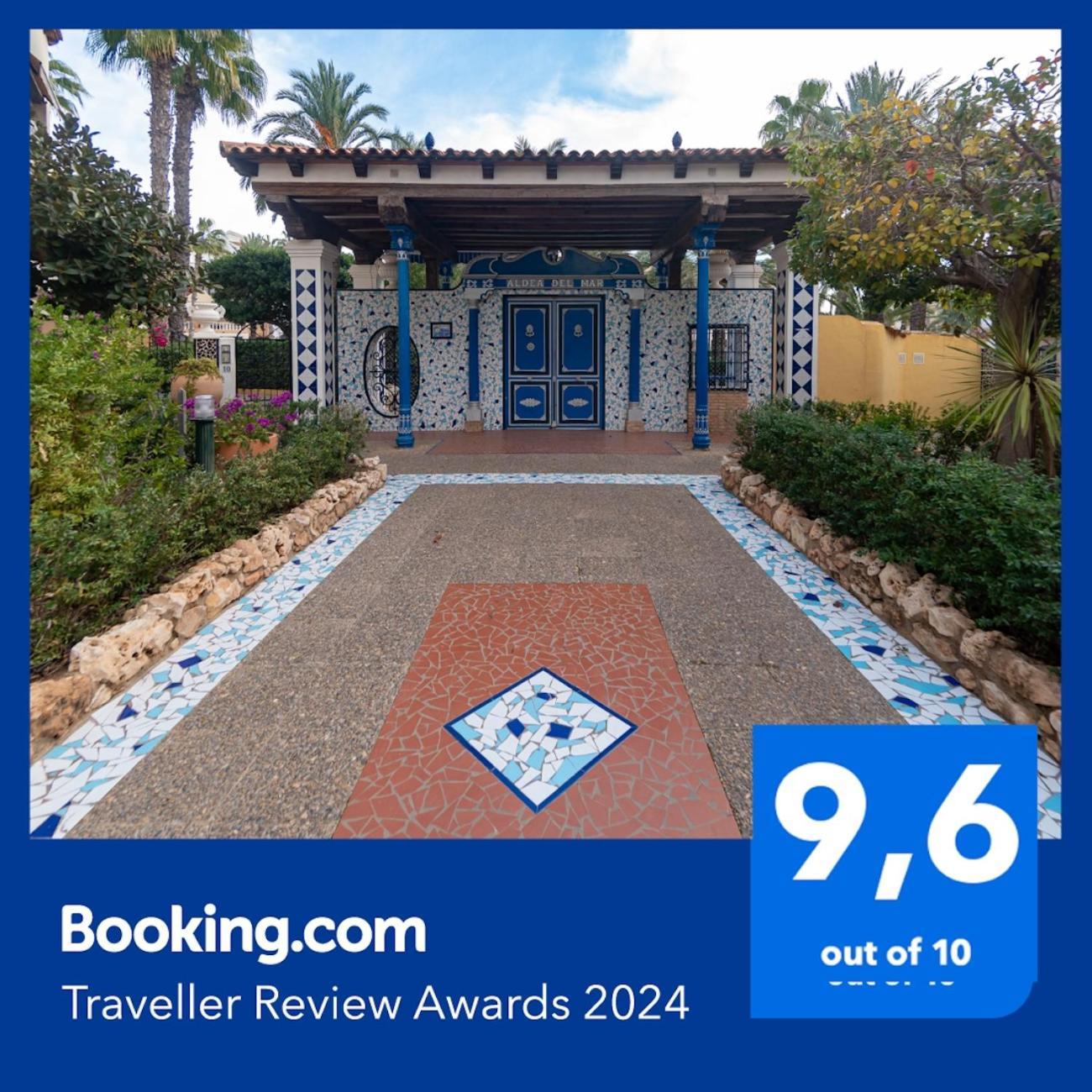 The Best House! Large Terrace Beach And Bars! Traveller Awards 2024-2025 托雷维耶哈 外观 照片